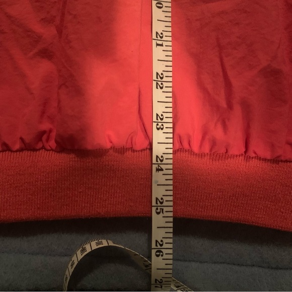 IZOD nylon pullover. Medium - Picture 6 of 6